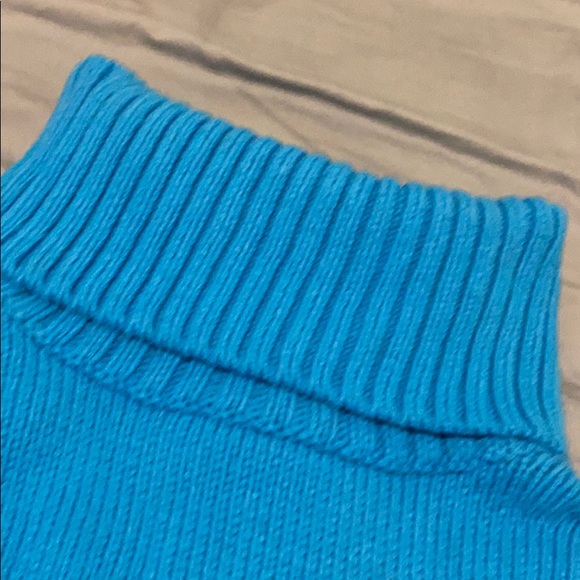 Turtle neck sweater - Picture 2 of 3